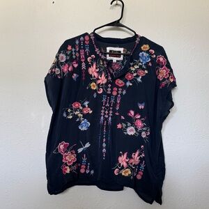 JOHNNY WAS Gardenia Top Flowers Blue Shirt Embroidery Size S